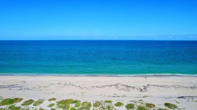 2505 S Ocean Boulevard 601, Palm Beach, FL 33480