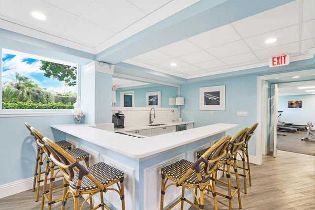 2505 S Ocean Boulevard 601, Palm Beach, FL 33480