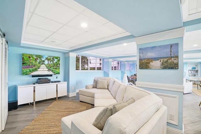 2505 S Ocean Boulevard 601, Palm Beach, FL 33480