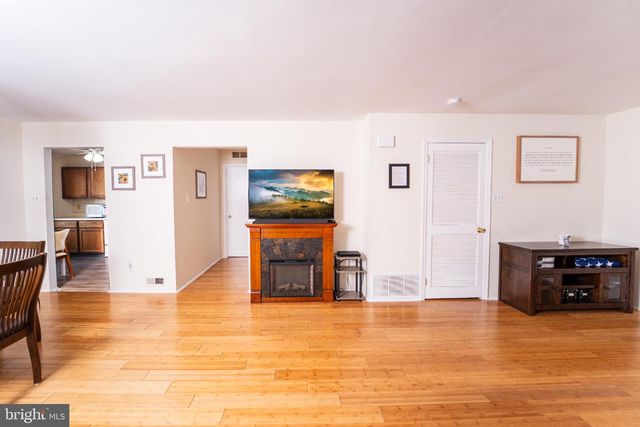 1107 CHESTERWOOD CT, Marlton, NJ 08053