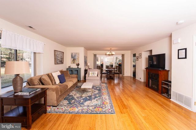 1107 CHESTERWOOD CT, Marlton, NJ 08053