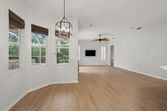 18115 REGENTS SQUARE DRIVE, Tampa, FL 33647