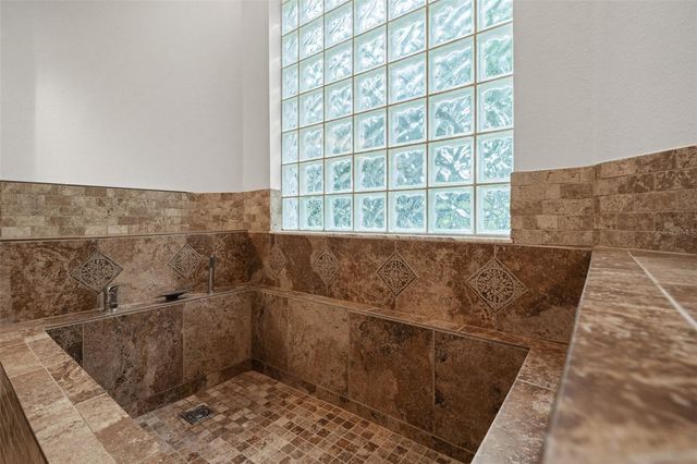 18115 REGENTS SQUARE DRIVE, Tampa, FL 33647