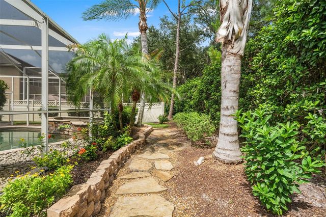 18115 REGENTS SQUARE DRIVE, Tampa, FL 33647
