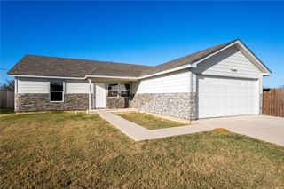 437 Whitney Court, Rio Vista, TX 76093