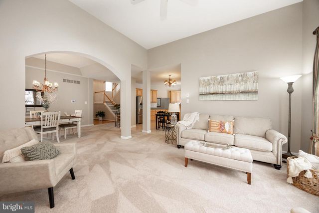 1204 BELLOWS CT, Downingtown, PA 19335