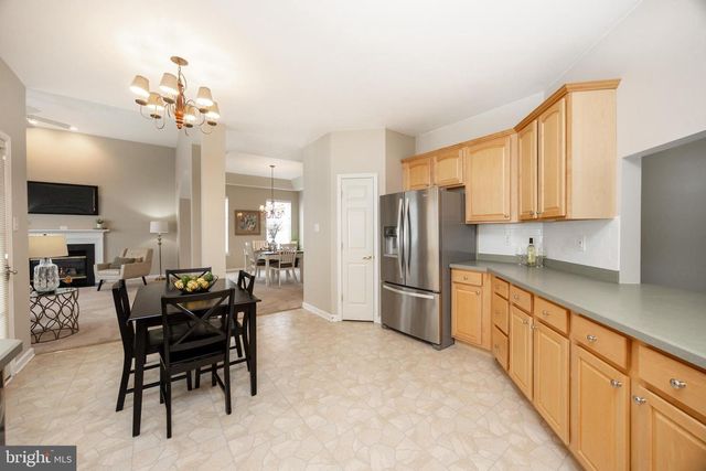 1204 BELLOWS CT, Downingtown, PA 19335