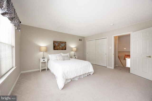 1204 BELLOWS CT, Downingtown, PA 19335