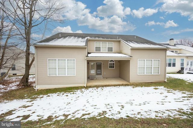 1204 BELLOWS CT, Downingtown, PA 19335