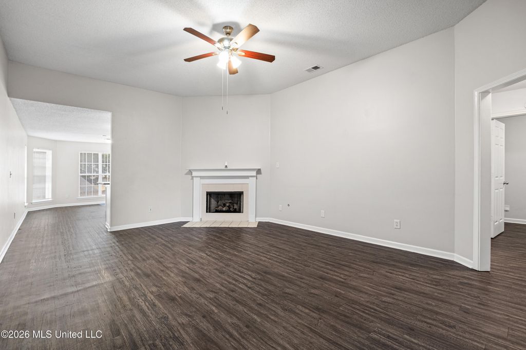 1130 Warwick Place, Southaven, MS 38671 — photo 4