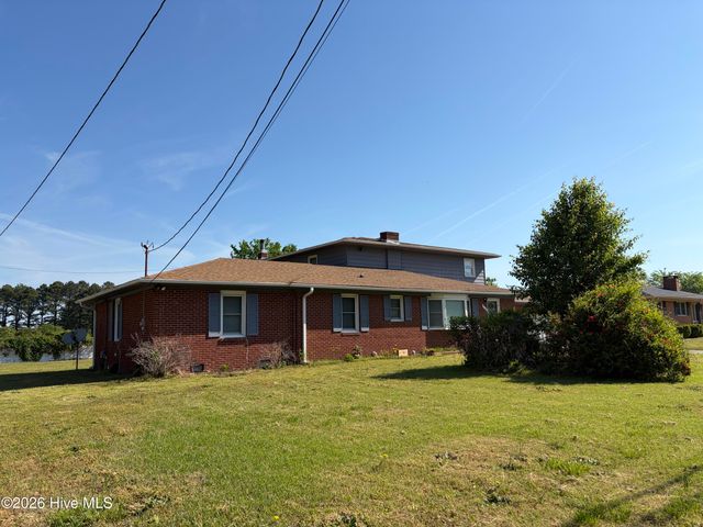 310 Greenfield Boulevard, Greenville, NC 27834