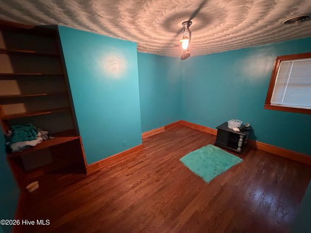 310 Greenfield Boulevard, Greenville, NC 27834