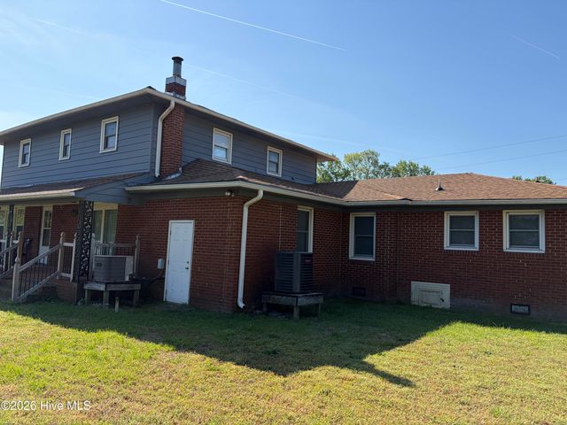 310 Greenfield Boulevard, Greenville, NC 27834