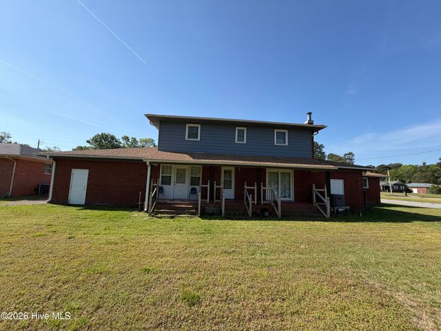 310 Greenfield Boulevard, Greenville, NC 27834