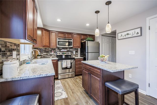 14 Walpole Court, Perinton, NY 14450