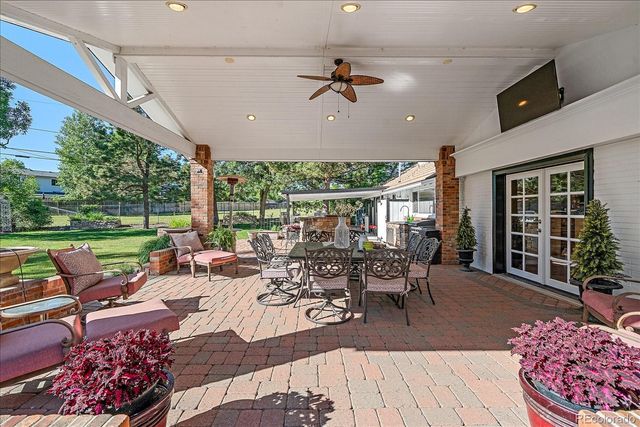 9700 W 76th Place, Arvada, CO 80005