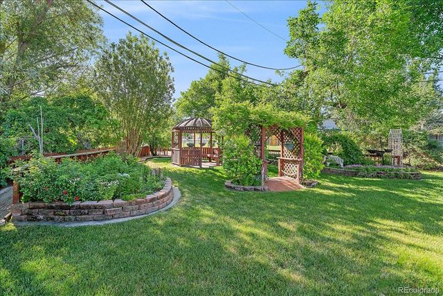 9700 W 76th Place, Arvada, CO 80005