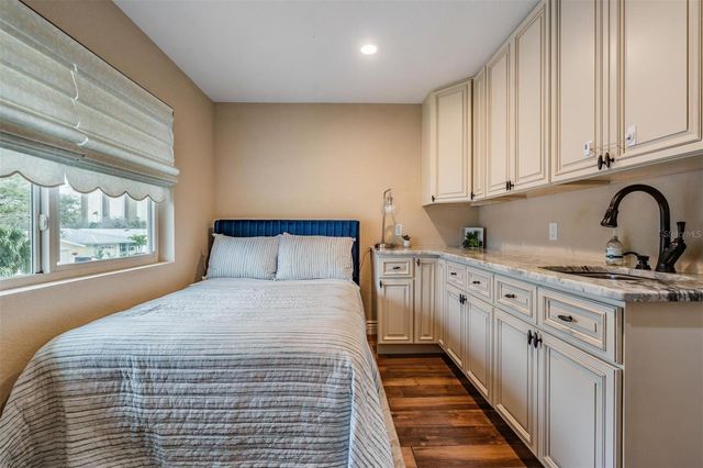 118 10TH AVENUE, Indian Rocks Beach, FL 33785