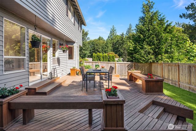 4230 205 Place NE, Sammamish, WA 98074