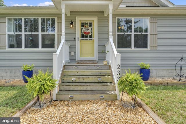 233 STRATFORD DR, Colonial Beach, VA 22443