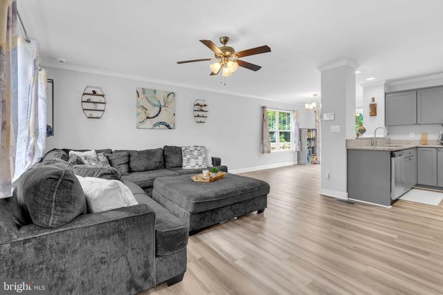 233 STRATFORD DR, Colonial Beach, VA 22443