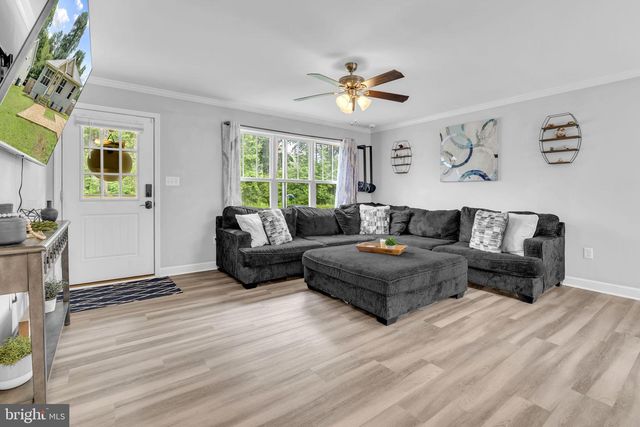 233 STRATFORD DR, Colonial Beach, VA 22443