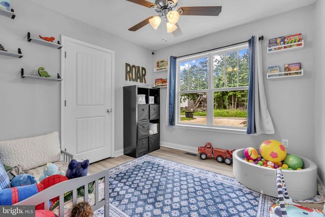 233 STRATFORD DR, Colonial Beach, VA 22443