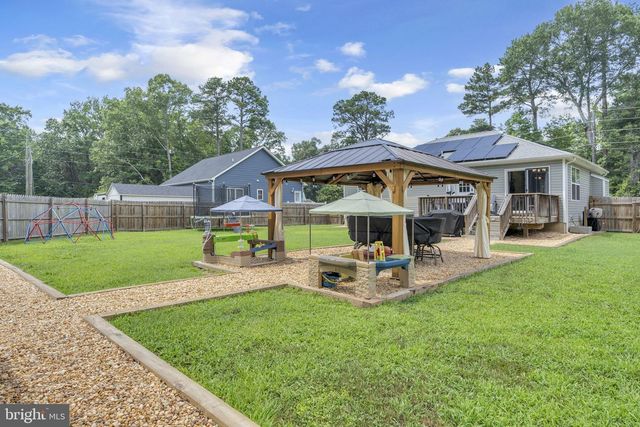 233 STRATFORD DR, Colonial Beach, VA 22443