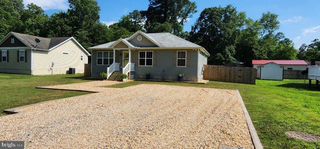 233 STRATFORD DR, Colonial Beach, VA 22443