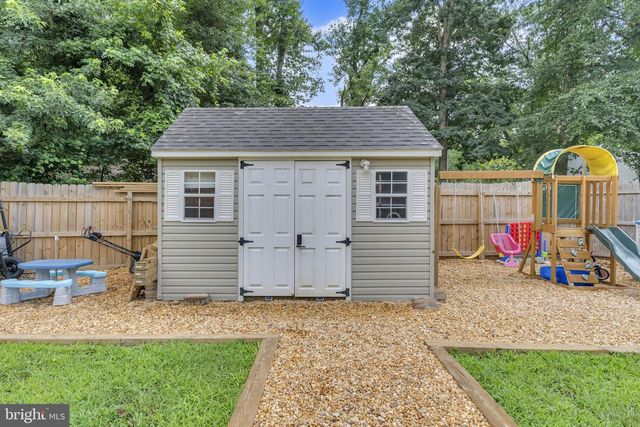 233 STRATFORD DR, Colonial Beach, VA 22443