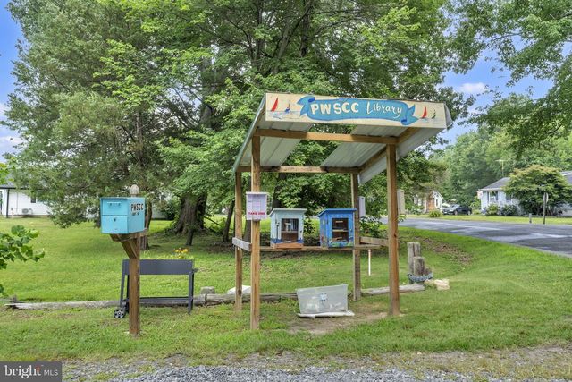 233 STRATFORD DR, Colonial Beach, VA 22443
