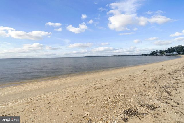 233 STRATFORD DR, Colonial Beach, VA 22443