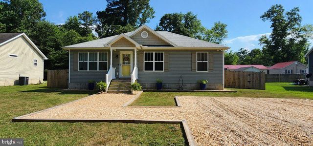 233 STRATFORD DR, Colonial Beach, VA 22443