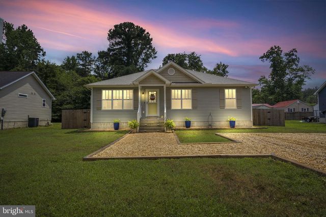 233 STRATFORD DR, Colonial Beach, VA 22443