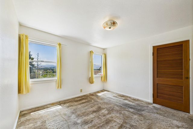 243 Newell Drive, Fortuna, CA 95540