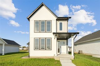 2734 Rookwood Lane, Marion, IA 52302