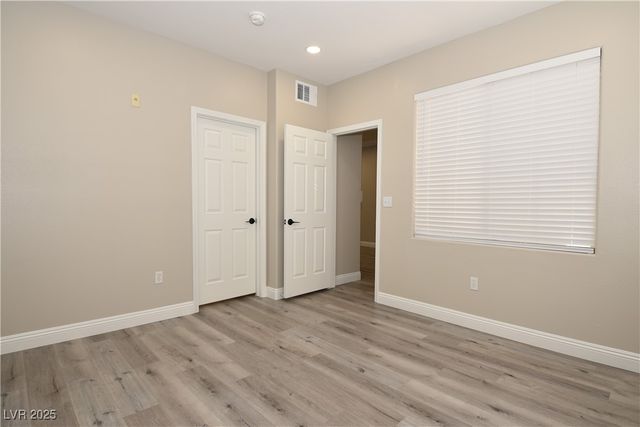 7155 South Durango Drive 207, Las Vegas, NV 89113