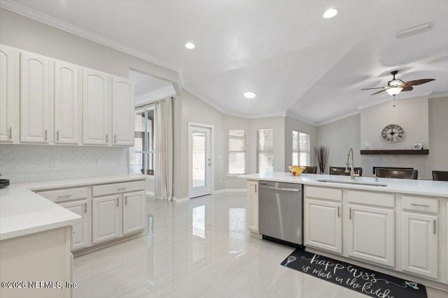 9227 CHANDLER OAKS Court, Jacksonville, FL 32221