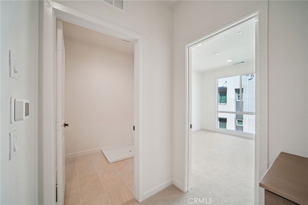 Image 15 of property listing at 152 Balsawood, Tustin, CA 92780