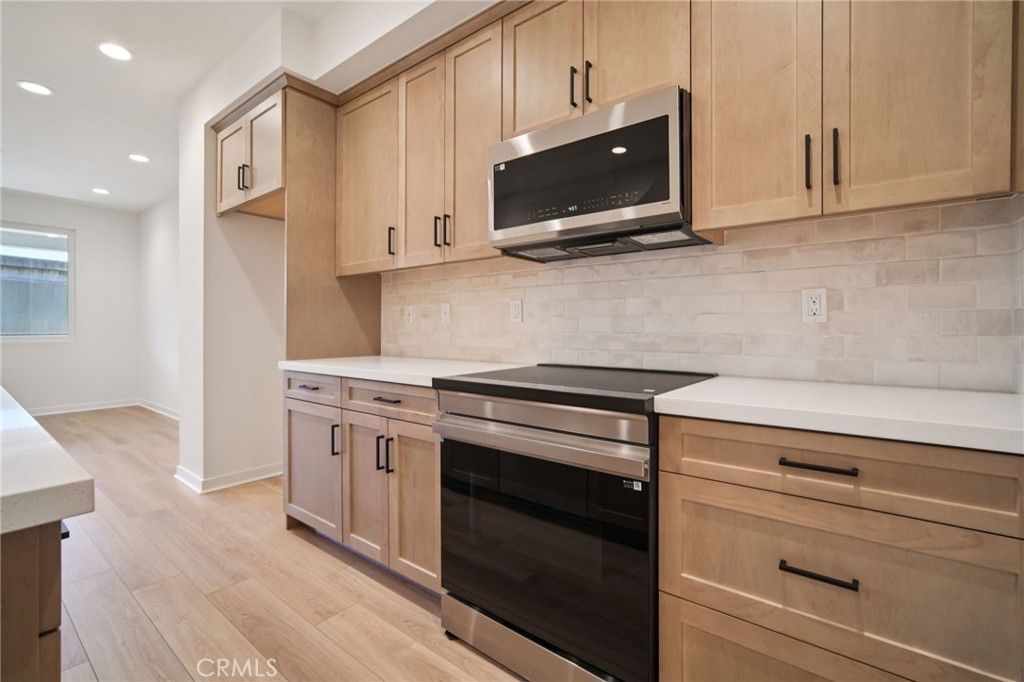 Image 3 of property listing at 152 Balsawood, Tustin, CA 92780