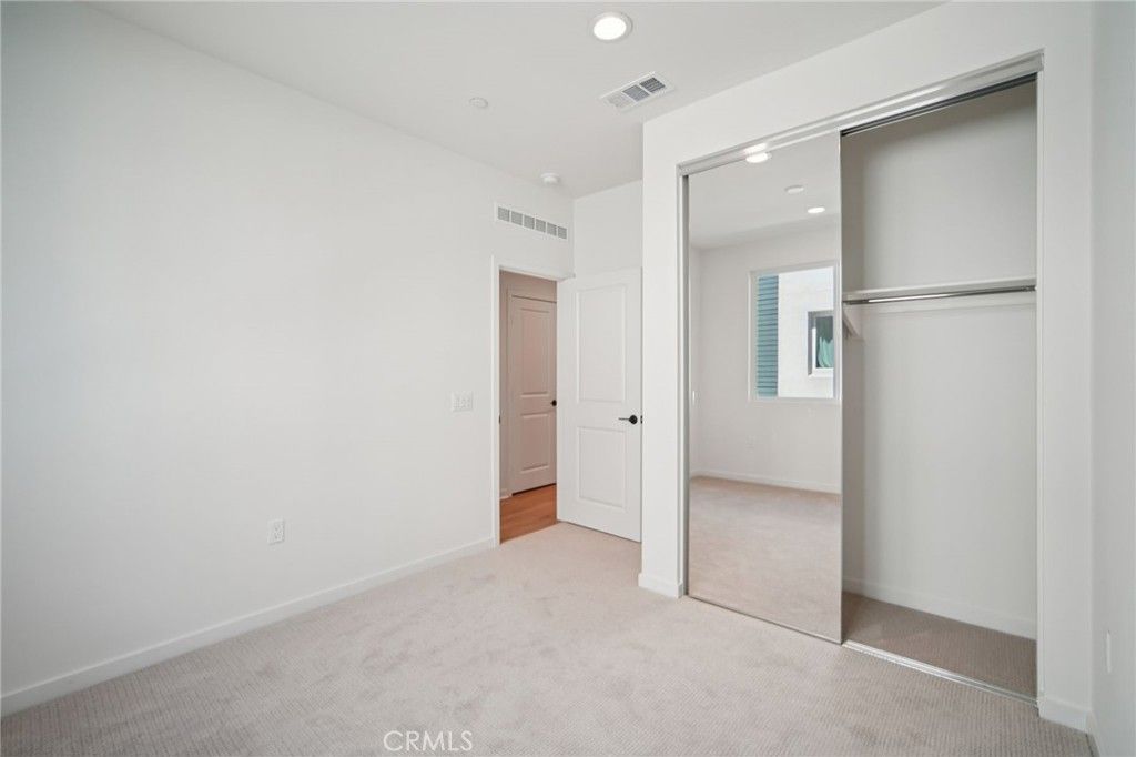 Image 37 of property listing at 152 Balsawood, Tustin, CA 92780