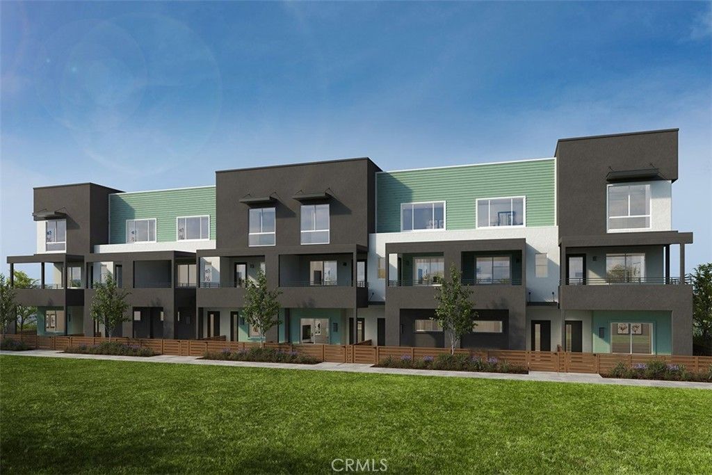 Image 44 of property listing at 152 Balsawood, Tustin, CA 92780