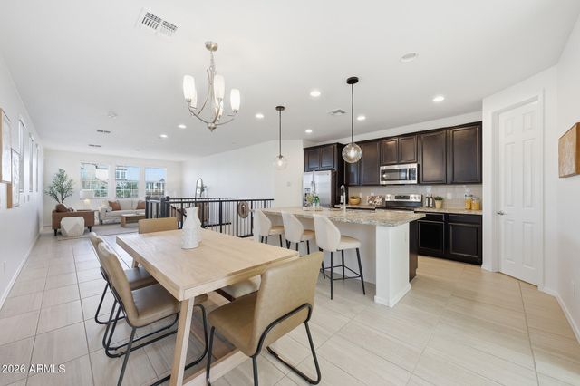 1696 E BRIDGEPORT Parkway, Gilbert, AZ 85295