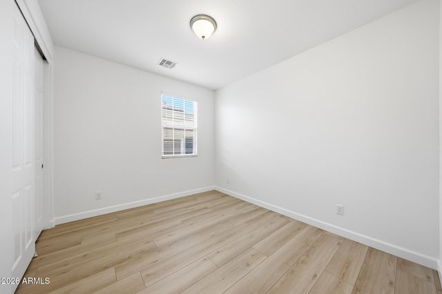 1696 E BRIDGEPORT Parkway, Gilbert, AZ 85295