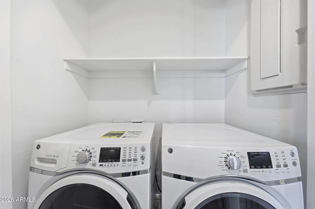 1696 E BRIDGEPORT Parkway, Gilbert, AZ 85295