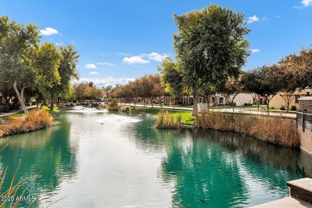 1696 E BRIDGEPORT Parkway, Gilbert, AZ 85295