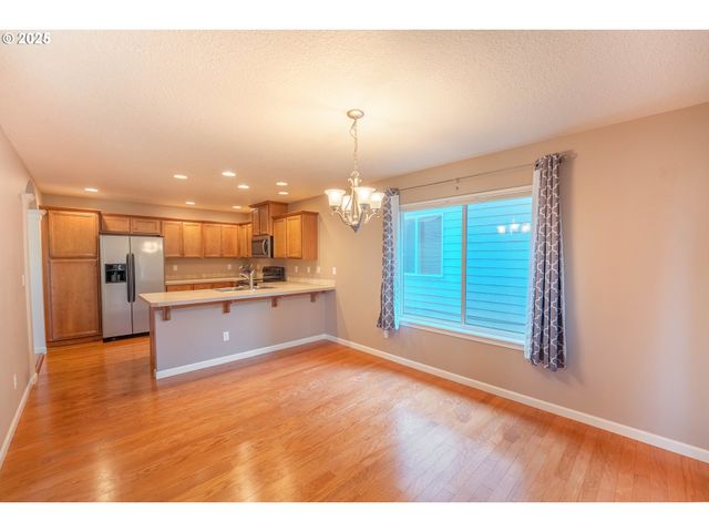 2514 BAINES Blvd, Hubbard, OR 97032