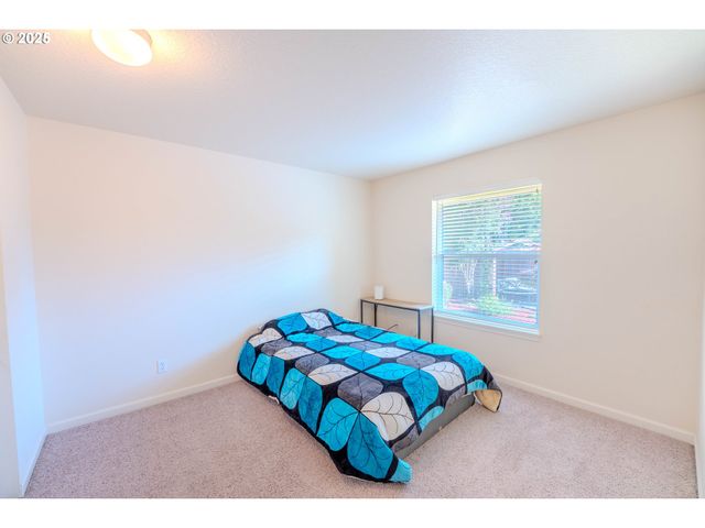 2514 BAINES Blvd, Hubbard, OR 97032