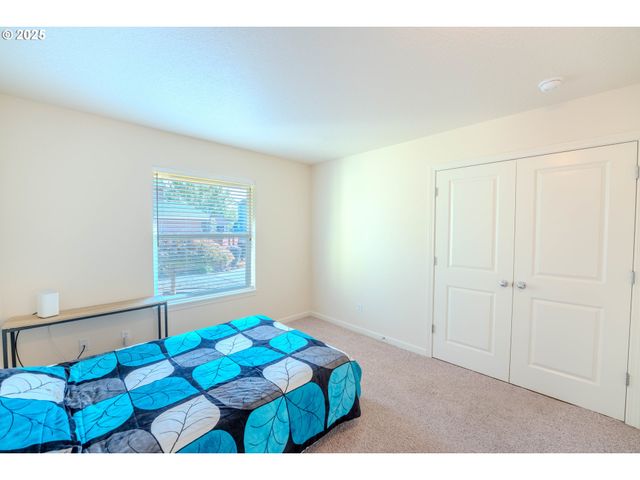 2514 BAINES Blvd, Hubbard, OR 97032