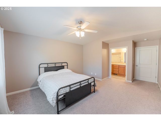 2514 BAINES Blvd, Hubbard, OR 97032